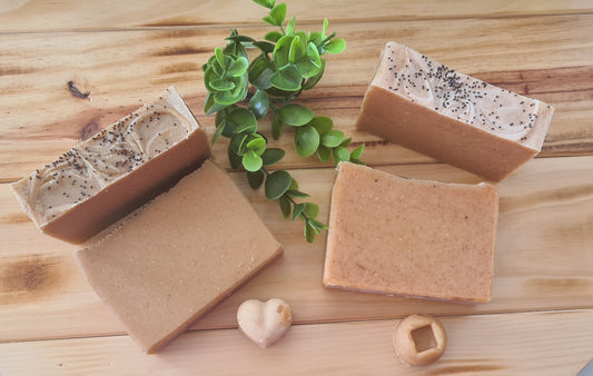 Jabón de Cúrcuma, Miel y Jengibre – Color Natural y Aromático  (TURMERIC-GINGER & HONEY)